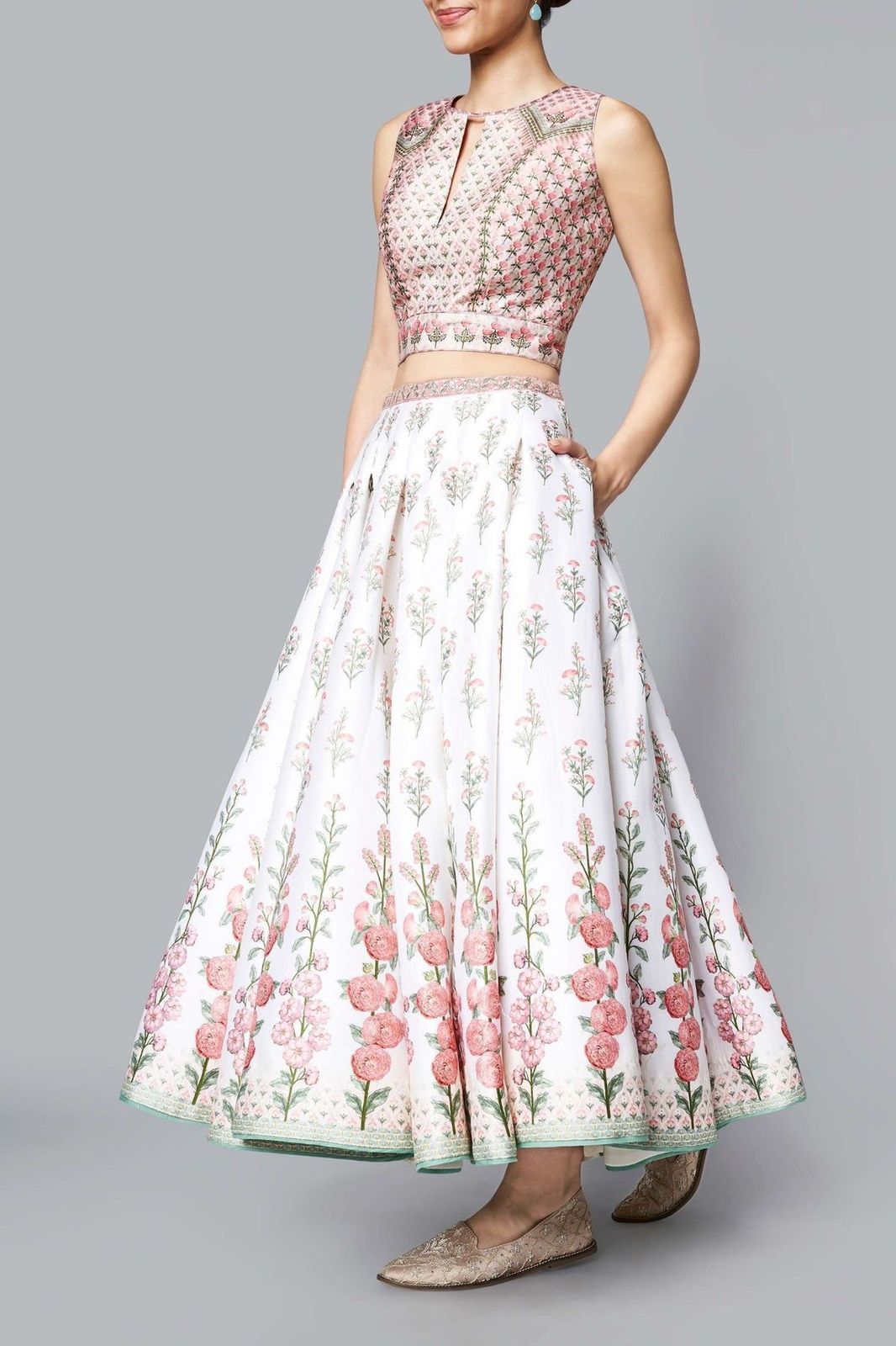 Mehendi — women's look 6